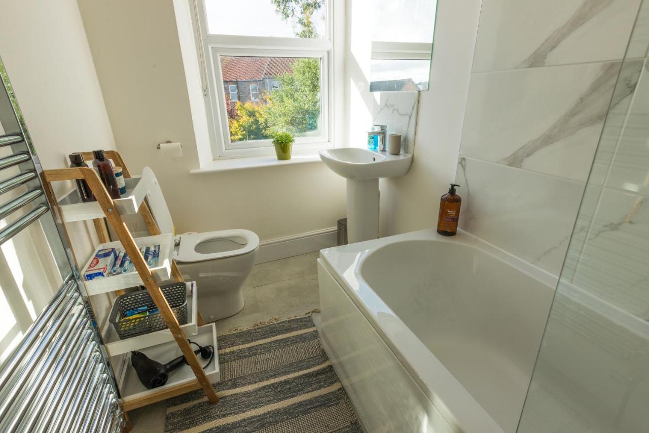 Amazing New 3 Double Bed House In Staple Hill! Lägenhet Bristol Exteriör bild