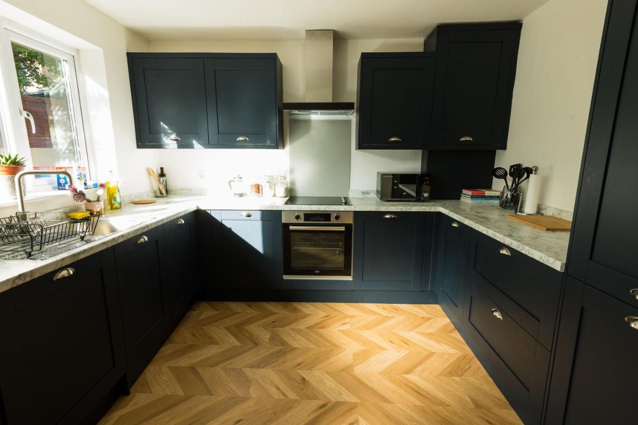 Amazing New 3 Double Bed House In Staple Hill! Lägenhet Bristol Exteriör bild