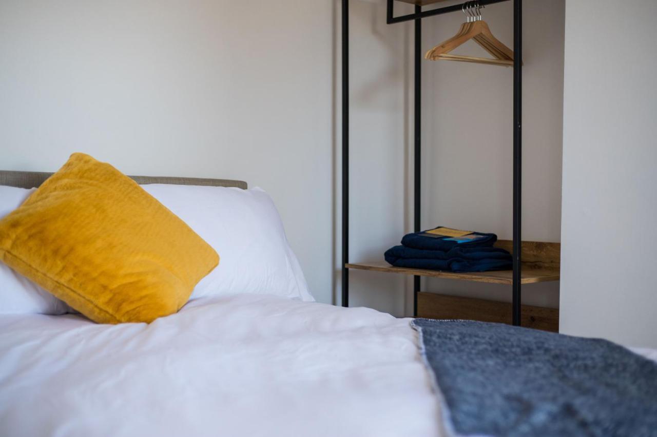 Amazing New 3 Double Bed House In Staple Hill! Lägenhet Bristol Exteriör bild