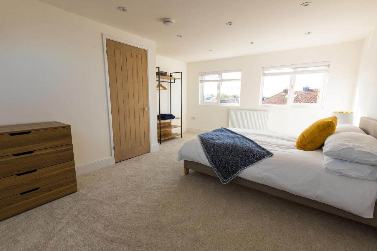 Amazing New 3 Double Bed House In Staple Hill! Lägenhet Bristol Exteriör bild