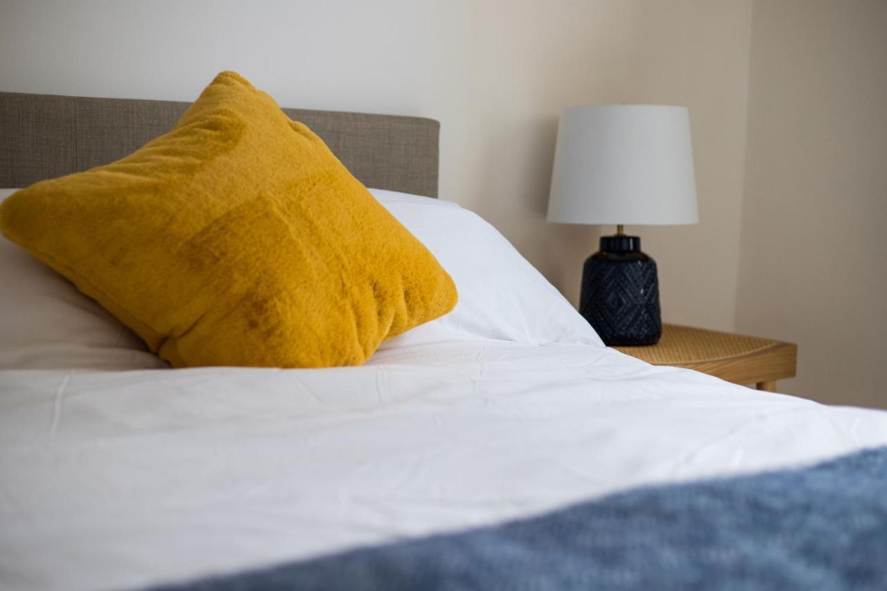 Amazing New 3 Double Bed House In Staple Hill! Lägenhet Bristol Exteriör bild