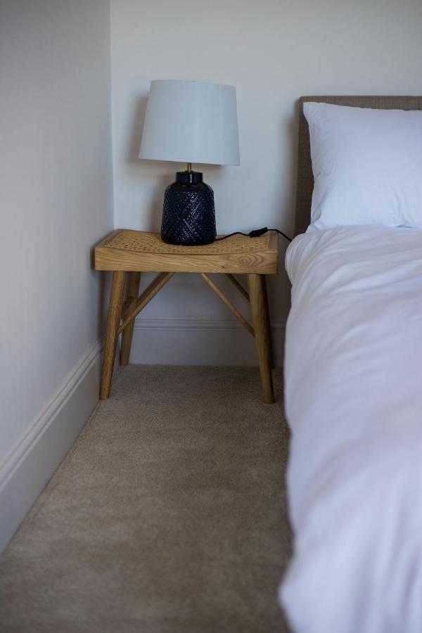 Amazing New 3 Double Bed House In Staple Hill! Lägenhet Bristol Exteriör bild